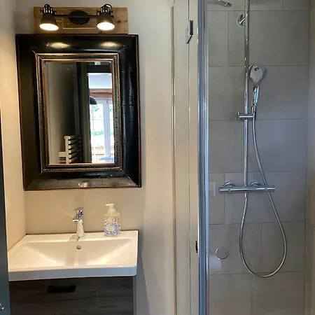 Apartament Bull *
