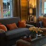 Apartment Bull